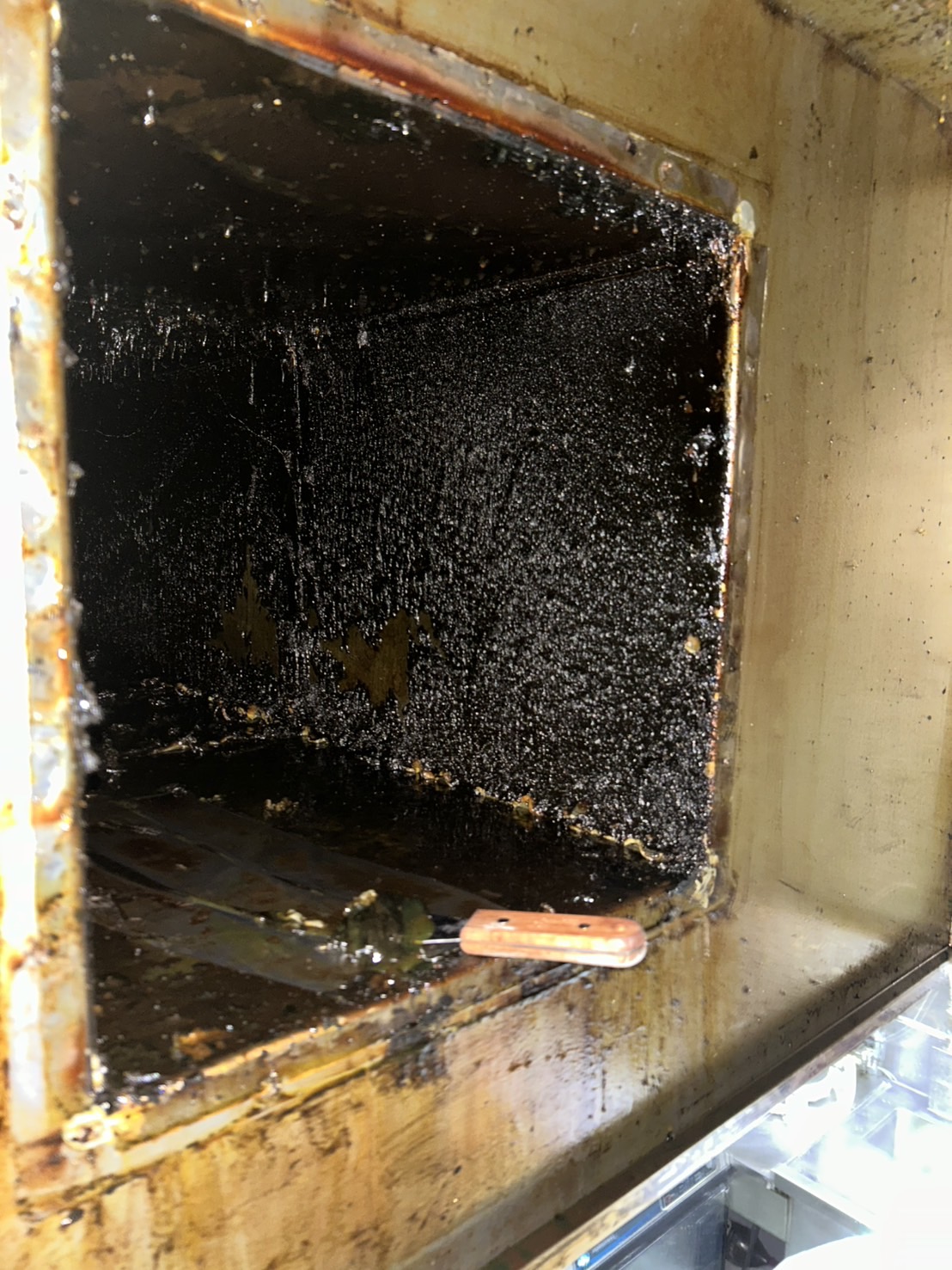 居酒屋厨房清掃