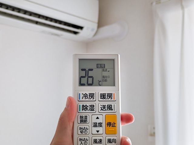 エアコンの嫌な臭い、放置していませんか？原因と対策をプロが解説します